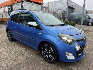 Vaurioauto  passenger cars Renault Twingo 1.2 TCe GT Gordini 2012/5