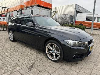 uszkodzony samochody osobowe BMW 3-serie 318i M Sport Corporate Lease 2019/12