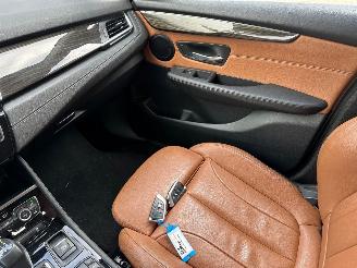 BMW 2-serie Active Tourer 220i High Executive picture 15