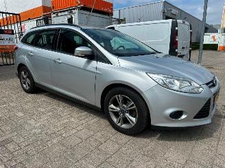 škoda osobní automobily Ford Focus Wagon 1.0 EcoBoost Edition 2013/12