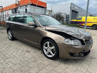Auto incidentate Volvo V-70 2.0 D4 Nordic+ 2014/5
