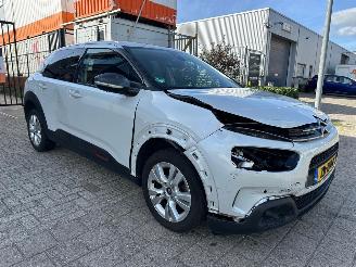 krockskadad bil auto Citroën C4 cactus 1.2 PureTech Shine 2019/5