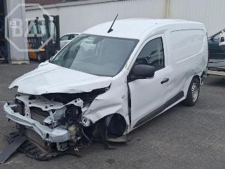 Vrakbiler auto Renault Express Express, Van, 2021 1.5 dCi 95 2022/3