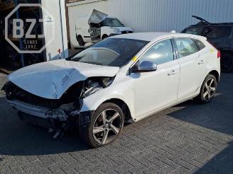  Volvo V-40 V40 (MV), Hatchback 5-drs, 2012 / 2019 1.6 T2 GTDi 16V 2014