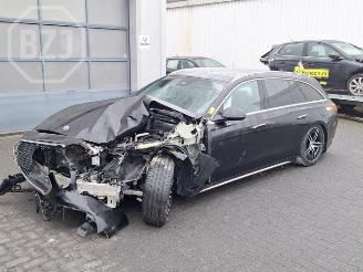 Dezmembrări autoturisme Mercedes E-klasse E Estate (S214), Combi, 2023 E-300 e 2.0 Turbo 16V 2024