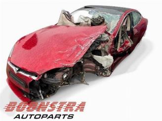 Uttjänta bilar auto Tesla Model S Model S, Liftback, 2012 90D 2016/12