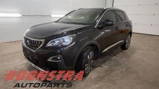 Salvage car Peugeot 3008 3008 II (M4/MC/MJ/MR), MPV, 2016 1.2 12V e-THP PureTech 130 2018