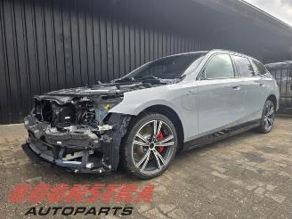 Vrakbiler auto BMW 5-serie 5 serie Touring (G61), Combi, 2024 530e 2.0 TwinPower Turbo 16V 2024