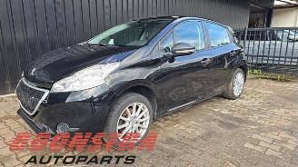 Coche siniestrado Peugeot 208 208 I (CA/CC/CK/CL), Hatchback, 2012 / 2019 1.0 Vti 12V PureTech 2013/12