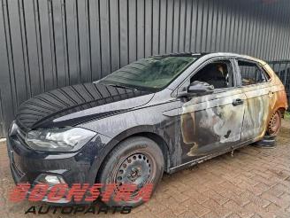 Auto da rottamare Volkswagen Polo Polo VI (AW1), Hatchback 5-drs, 2017 1.0 TSI 12V 2019/6
