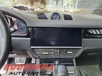 Porsche Cayenne Cayenne III (9YA), SUV, 2017 3.0 V6 24V Turbo E-Hybrid picture 13