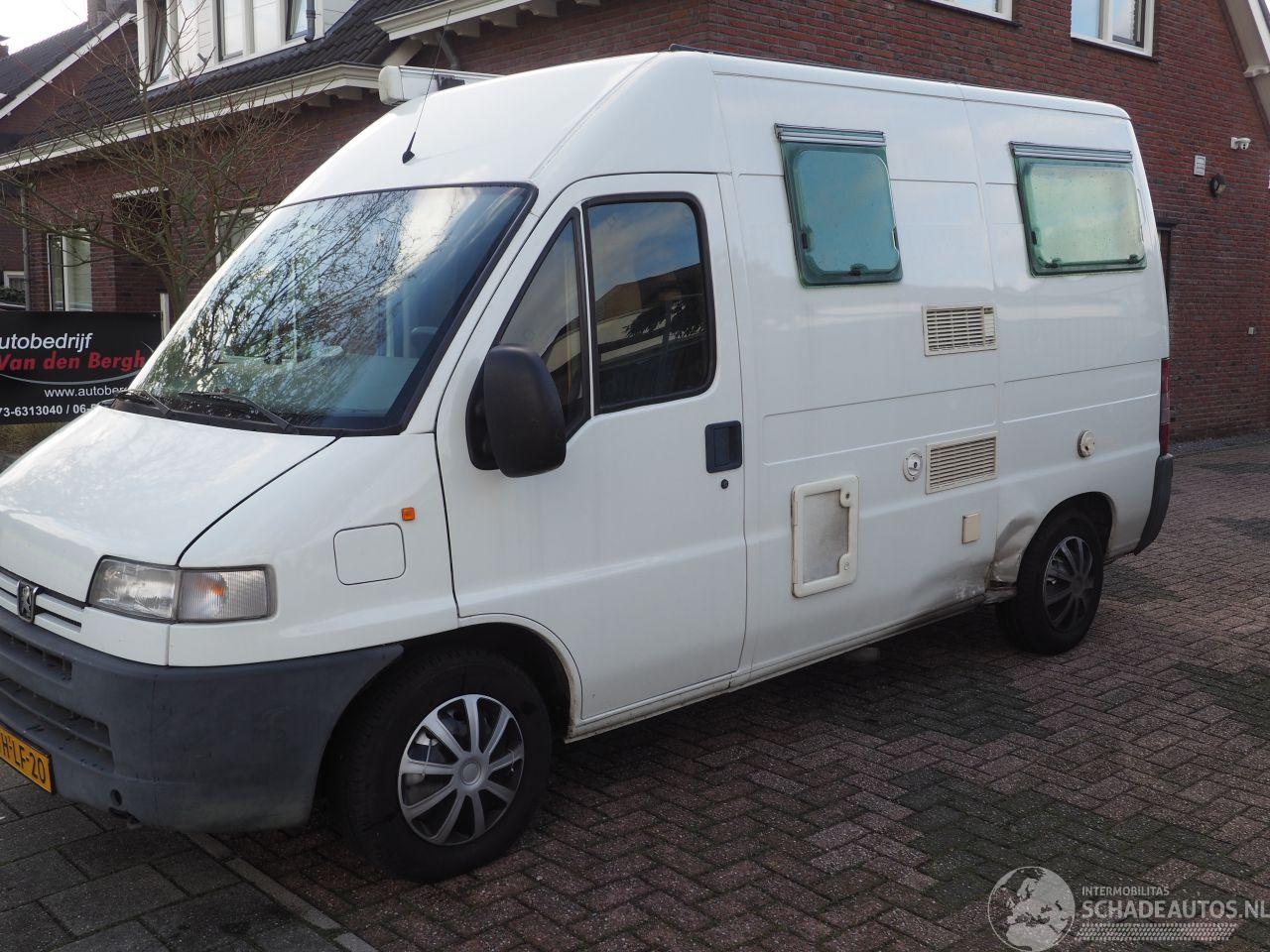 Peugeot Boxer 2.5 diesel Camperbus