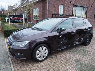 uszkodzony samochody osobowe Seat Leon 1.0 Eco TSI Style 2018/11