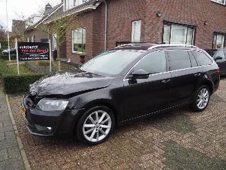 Voiture accidenté Skoda Octavia 1.6TDI Ambition Businessline 2015/4