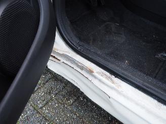 Peugeot 107 1.0 Active Automaat picture 21