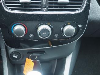 Renault Clio 0.9 TCe Limited picture 24