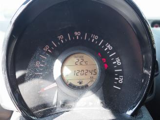 Peugeot 108 1.0 E-Vti Active picture 24