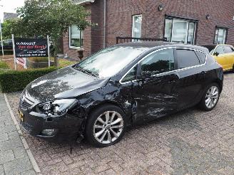 Coche accidentado Opel Astra 1.6 Turbo sport 2010/4