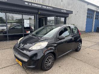 Schadeauto Peugeot 107 1.0 AIRCO 2011/2