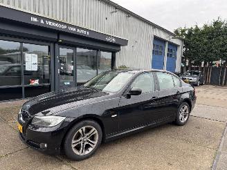 skadebil auto BMW 3-serie 320i 125KW AIRCO SEDAN 2009/9