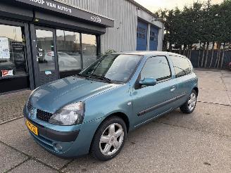 skadebil auto Renault Clio 1.2 16V 55KW KM: 70.000 NAP! 2004/6