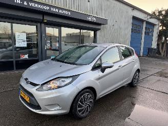 Damaged car Ford Fiesta 1.25 44KW AIRCO 5-DRS 2011/2