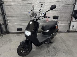 uszkodzony skutery Yadea  SNORSCOOTER 2025/4
