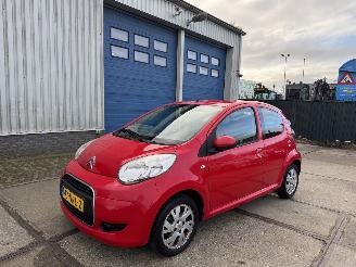 Vaurioauto  passenger cars Citroën C1 1.0 12V AIRCO 5-DEURS 2010/10