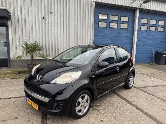 krockskadad bil auto Peugeot 107 1.0 12V AIRCO 5-DEURS 2009/6