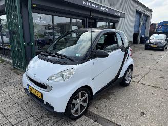 Coche accidentado Smart Fortwo 1.0 52KW AIRCO AUT 2007/11