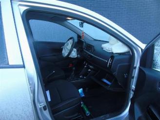 Kia Picanto Picanto (JA), Hatchback, 2017 1.0 12V picture 4