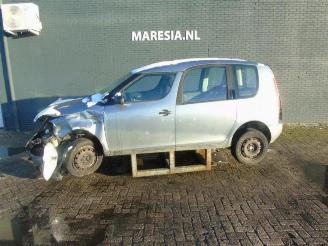 Salvage car Skoda Roomster Roomster (5J), MPV, 2006 / 2015 1.2 12V HTP 2012/2