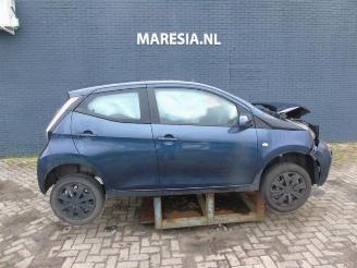 Vrakbiler auto Toyota Aygo Aygo (B40), Hatchback, 2014 1.0 12V VVT-i 2016/8