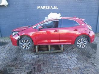 Coche siniestrado Toyota Corolla Corolla (E21/EA1/EH1), Hatchback 5-drs, 2018 1.8 16V Hybrid 2022/7