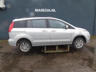 Salvage car Mazda 5 5 (CR19), MPV, 2004 / 2010 2.0 CiDT 16V High Power 2008/2