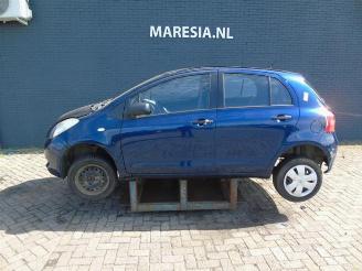 Coche siniestrado Toyota Yaris Yaris II (P9), Hatchback, 2005 / 2014 1.0 12V VVT-i 2008/7