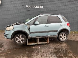 Coche siniestrado Suzuki SX4 SX4 (EY/GY), SUV, 2006 1.6 16V VVT Comfort,Exclusive Autom. 2007/10