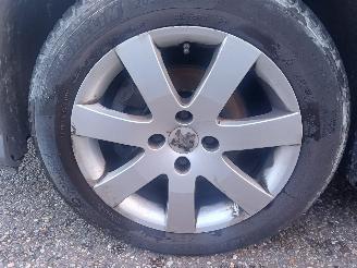 Peugeot 308 1.6 VTi XS picture 15