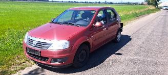 Salvage car Dacia Logan  2012/4