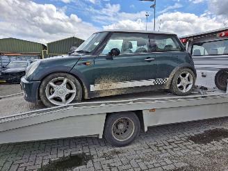 Sloopauto Mini Cooper 1.6 2005/10
