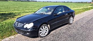 Démontage voiture Mercedes CLK 220 CDI 2007/5