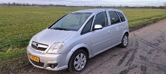 krockskadad bil auto Opel Meriva A 1.6 16v 2007/8