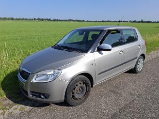 krockskadad bil auto Skoda Fabia 1.2 12v 2008/3
