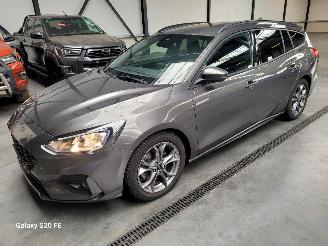 krockskadad bil auto Ford Focus Wagon 1.0 EcoBoost 92-KW Automaat ST-Line 2019/1