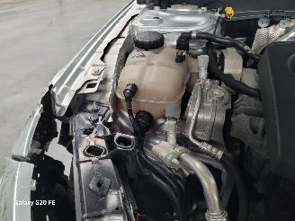 Mercedes A-klasse 200d 110-KW Automaat AMG Panoramadak picture 11