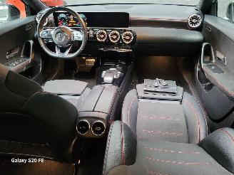 Mercedes A-klasse 200d 110-KW Automaat AMG Panoramadak picture 17