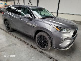 krockskadad bil auto Toyota Highlander 2.5 Hybrid 182-KW Automaat AWD 7-Persoons 2024/1
