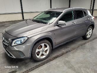 Schadeauto Mercedes GLA 220 Automaat 135-KW 4-MATIC 5drs 2017/8
