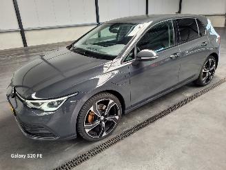 Coche accidentado Volkswagen Golf VIII GTE 1.4 e-Hybrid 110-KW DSG 5drs 2020/10