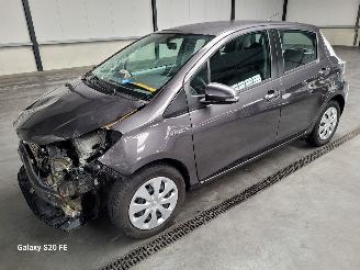 Avarii autoturisme Toyota Yaris Hybrid 1.5 55-KW Automaat 5drs Aspiration 2014/10